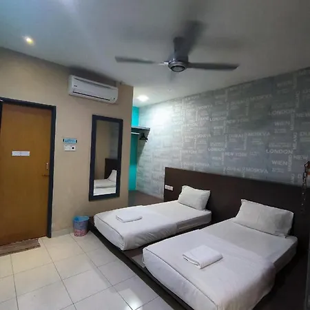 Golden Guest House Kuantan Exterior photo